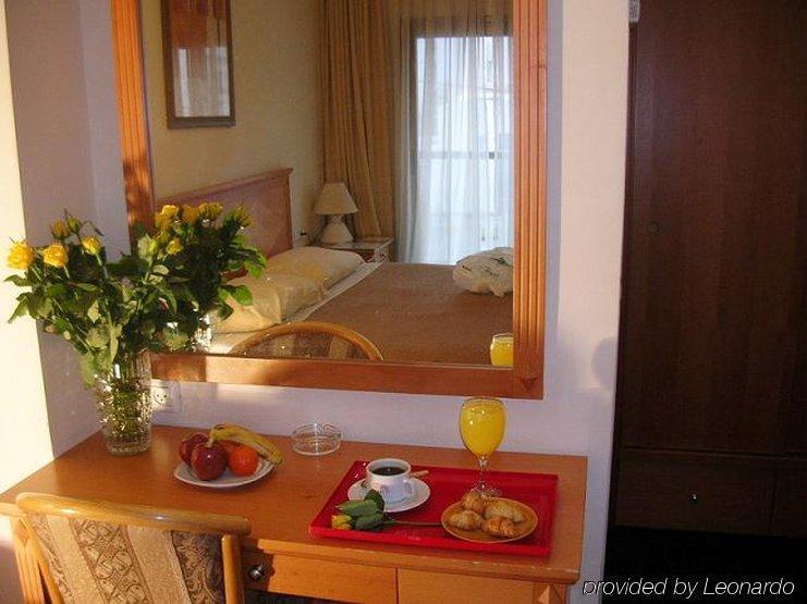 Armon Hayarkon Hotel Tel Aviv Rum bild